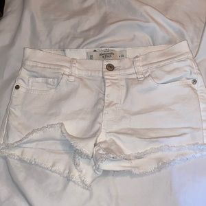 white abercrombie & fitch jean shorts